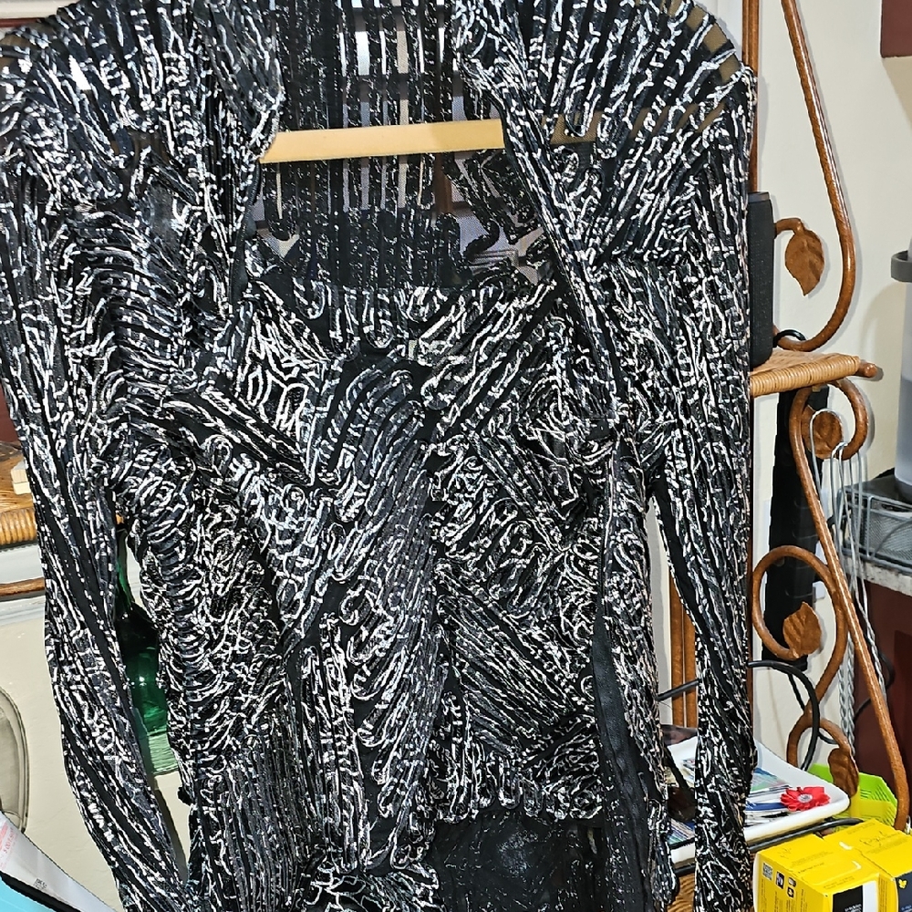 Elegant Black and White Women's Top